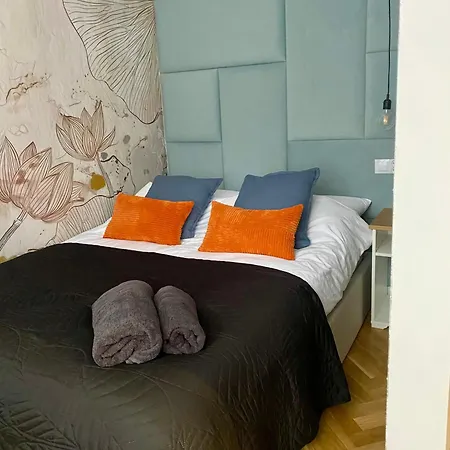 Chillout Center Pn73 *